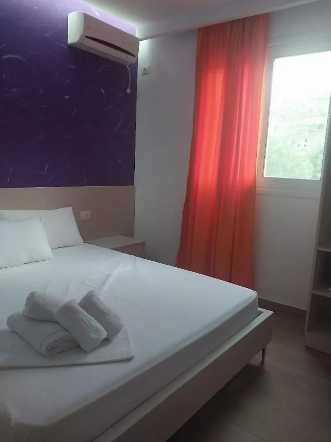 Lani Luxury Apartaments Qeparo